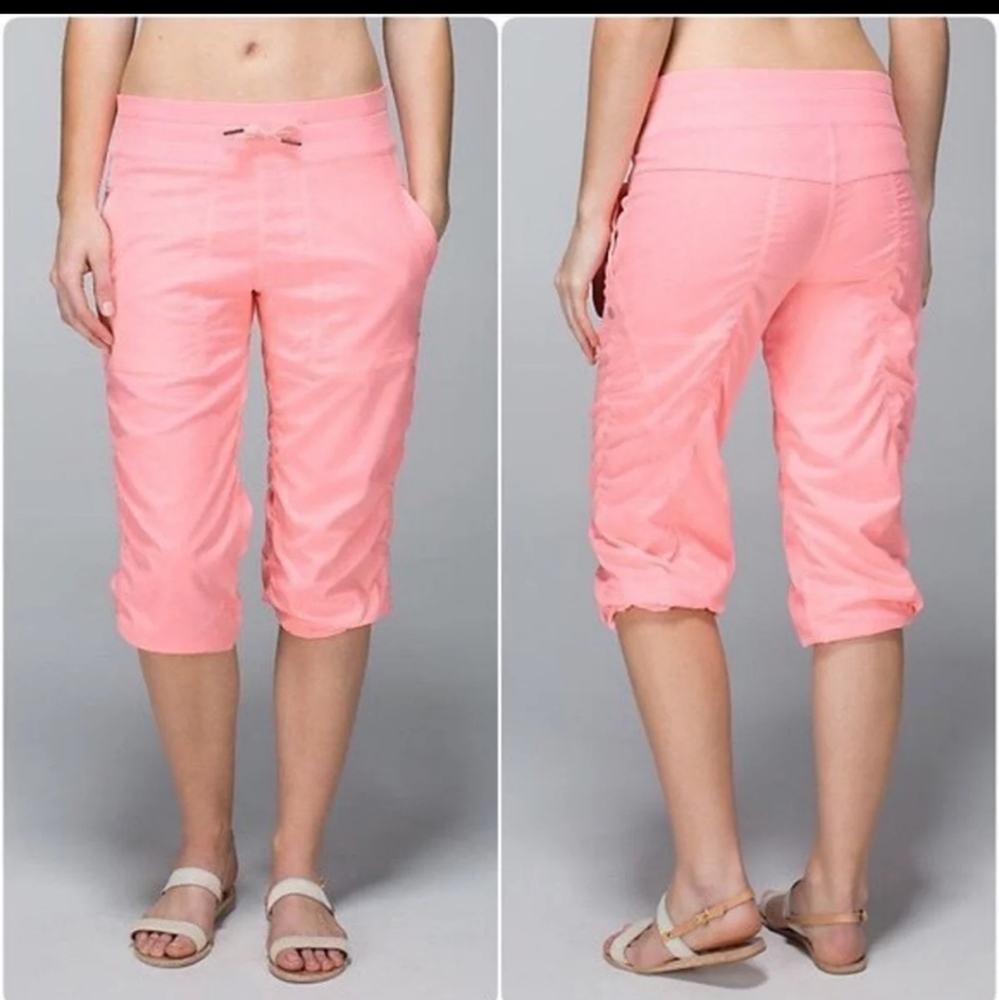 Lululemon lined cropped Dance Studio pants.